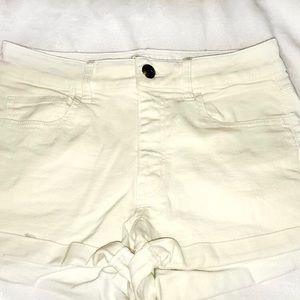 White American eagle shorts